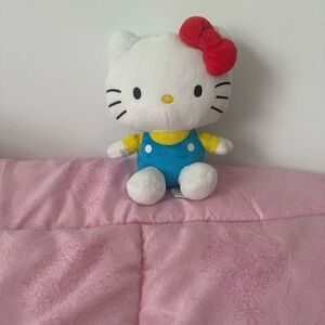 HELLO KITTY PLUSHIE